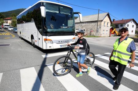 VARNA POT V ŠOLO PROSTOVOLCI ZŠAM 02 FOTO LJUBO VUKELIČ